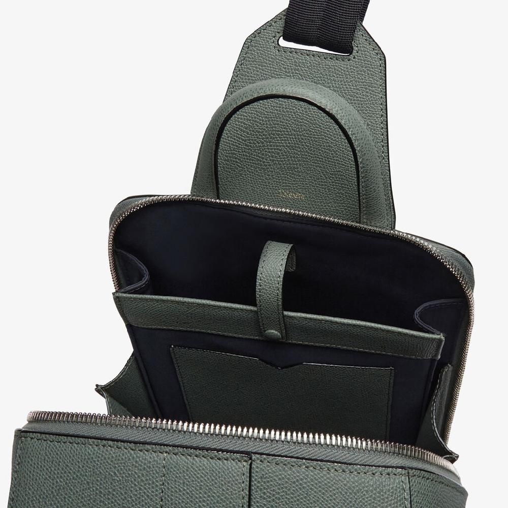 Valextra Zaino da Uomo in Pelle Verde di Lusso | Valextra V-Line Sottocosto