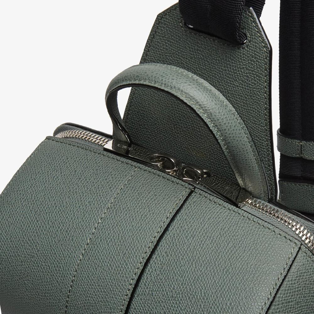 Valextra Zaino da Uomo in Pelle Verde di Lusso | Valextra V-Line Sottocosto