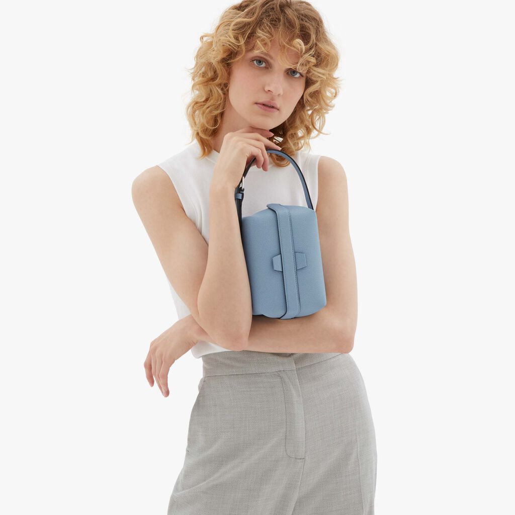Valextra Borsetta in Pelle Azzurra con tracolla | Valextra Tric Trac Nuovo