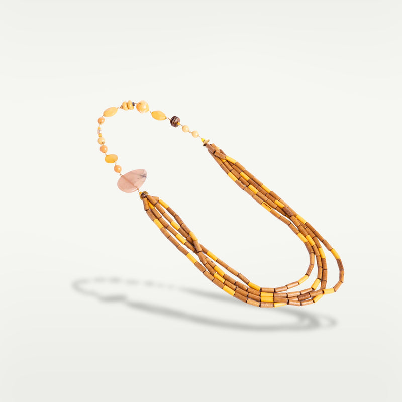 ALMALA COLLANA MULTIFILI WOOD | SENAPE Offerta