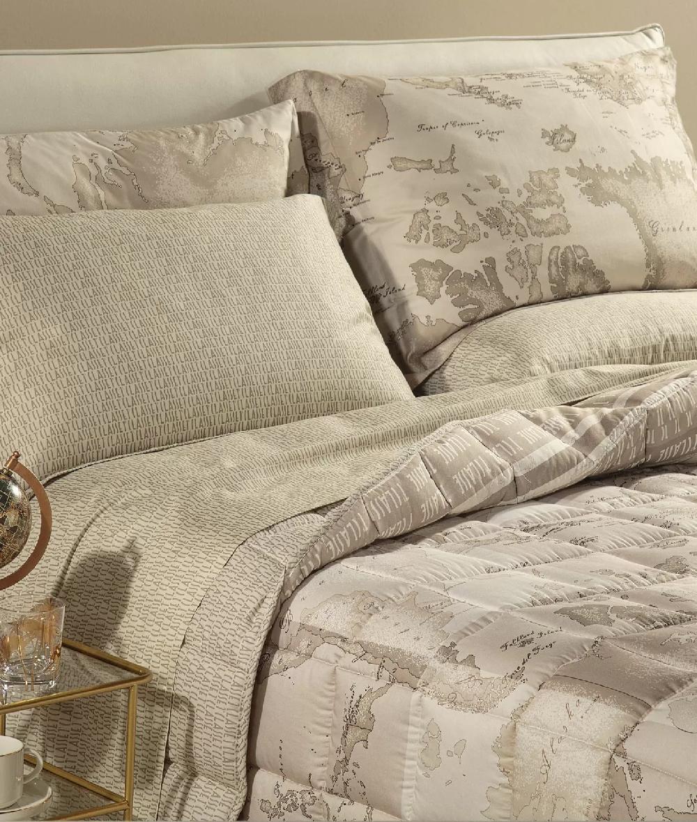 Alviero martini 1a classe Trapunta leggera in raso di cotone stampa Geo Safari Patchwork Offerta