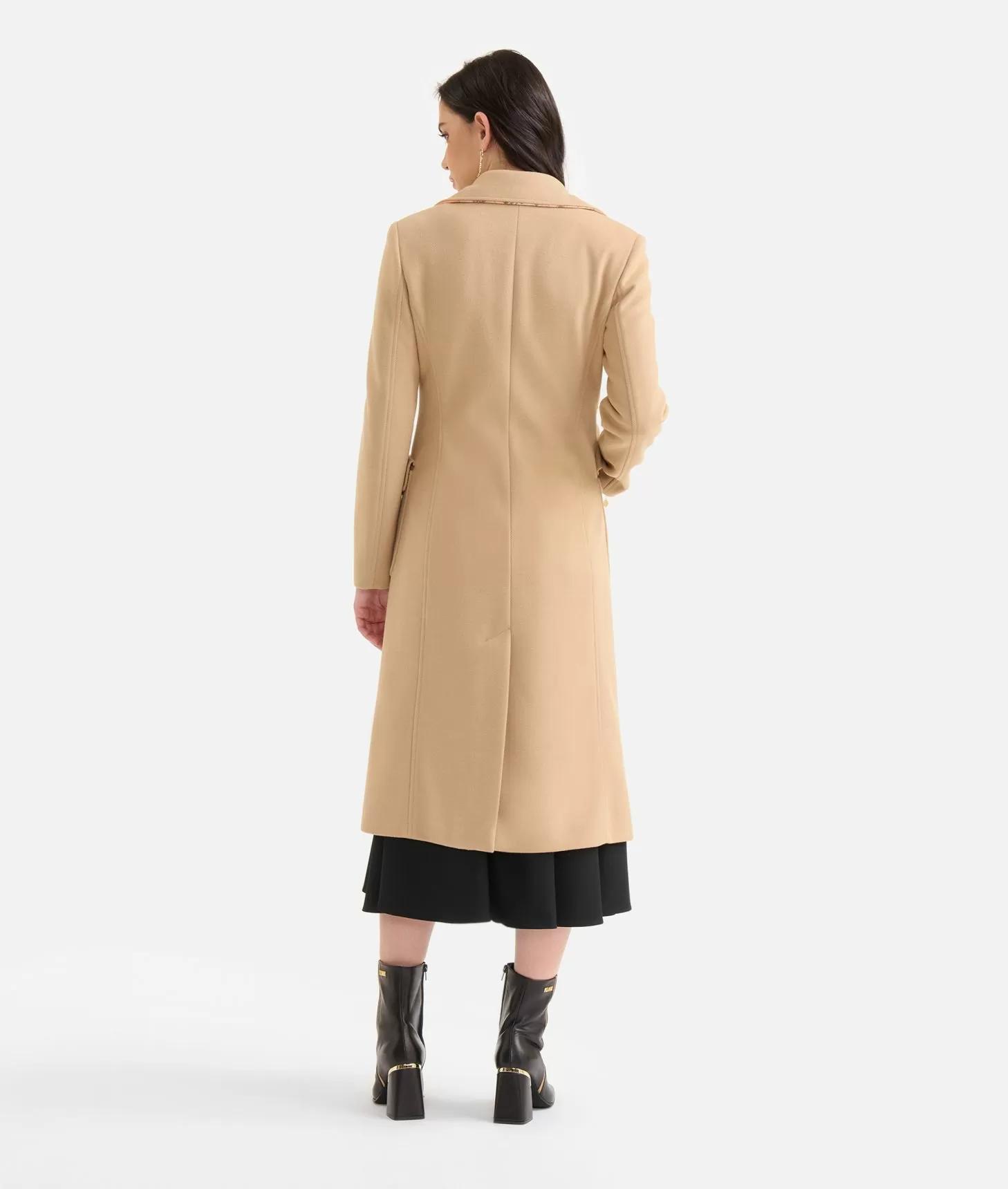 Alviero martini 1a classe Cappotto con dettaglio gioiello in velour Cammello Sconto di tempo limitato