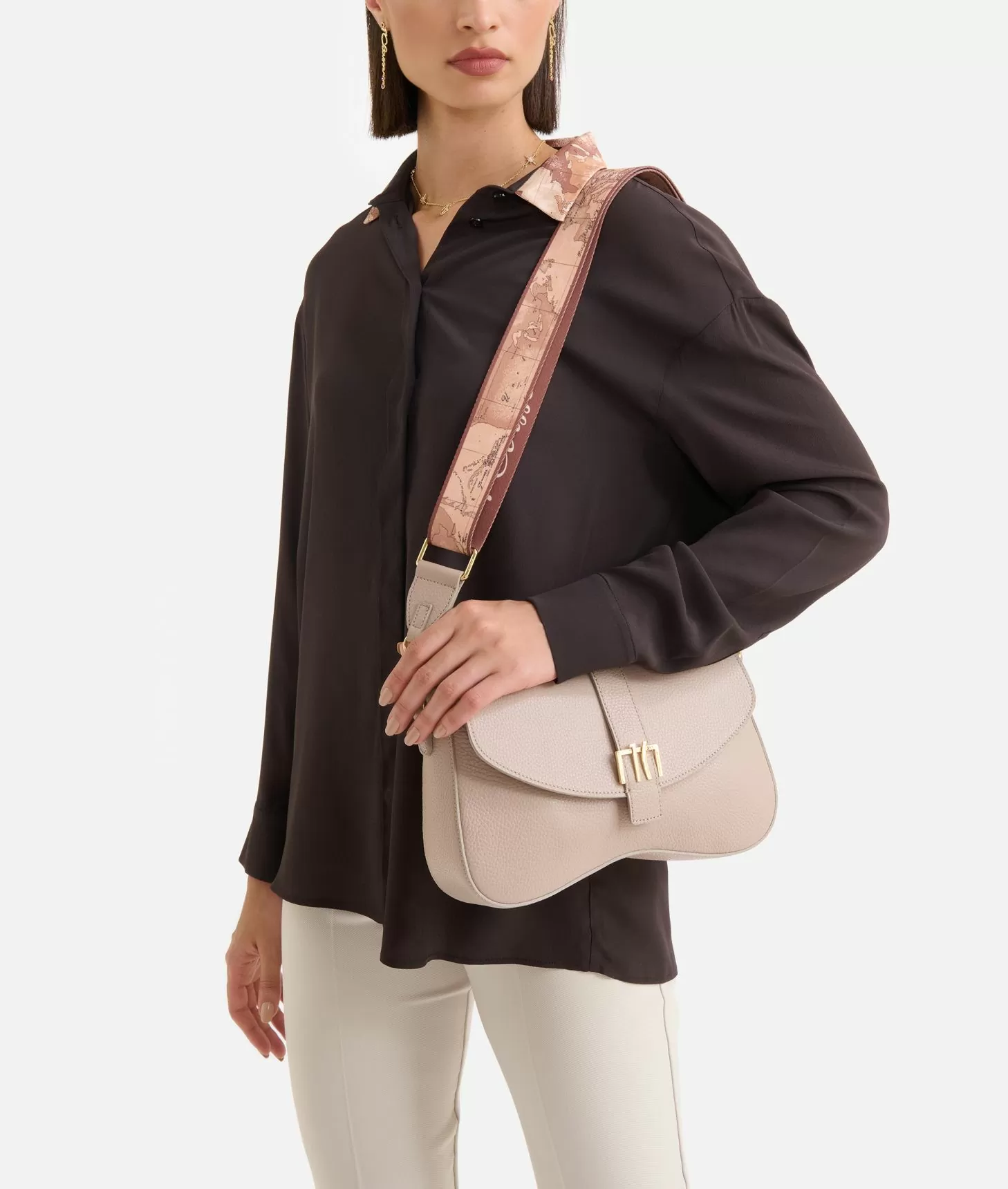 Alviero martini 1a classe Inspiring Bag tracolla con patta Taupe Chiaro Vendita Calda
