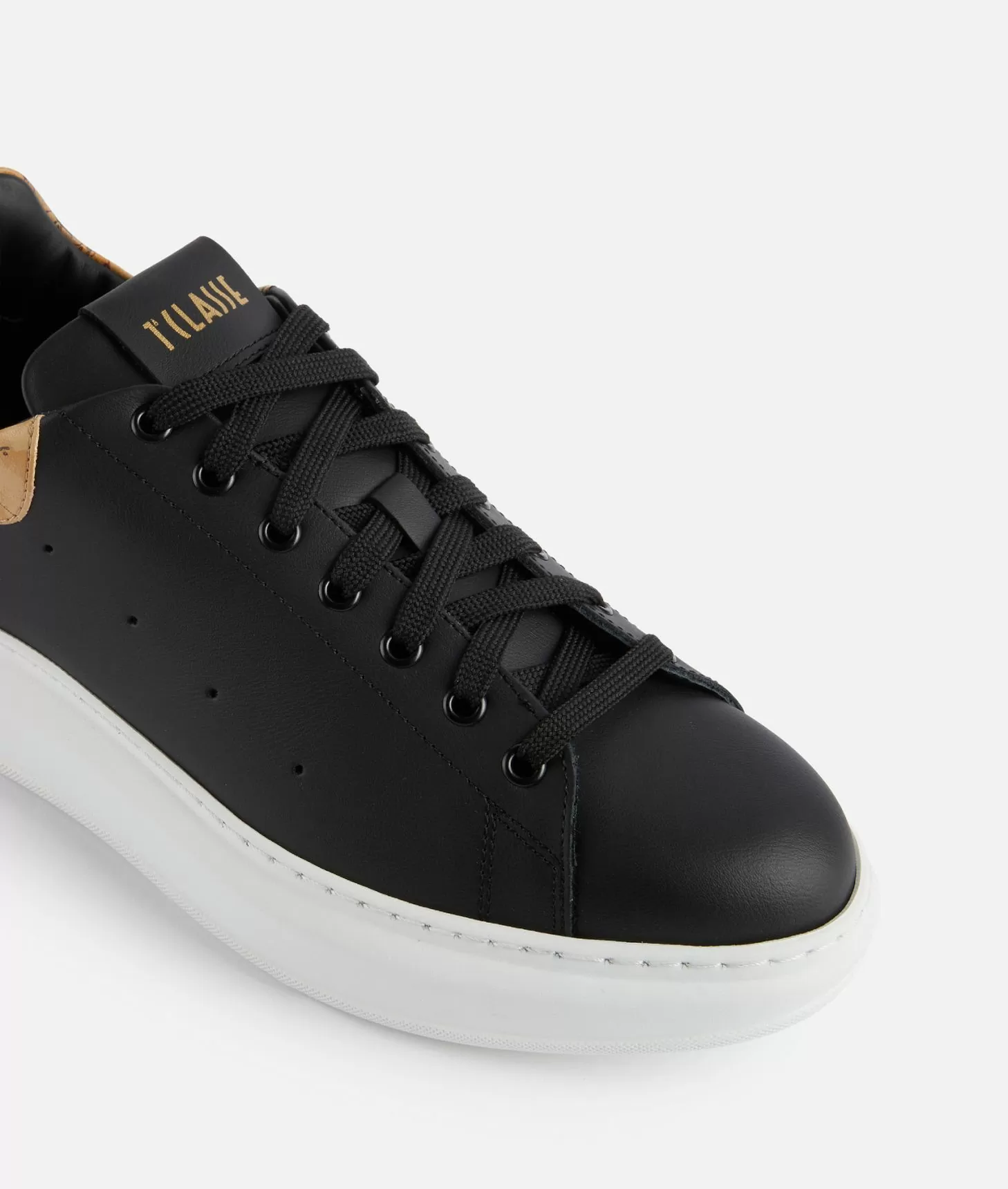 Alviero martini 1a classe Sneakers in pelle liscia Nere Nuovo